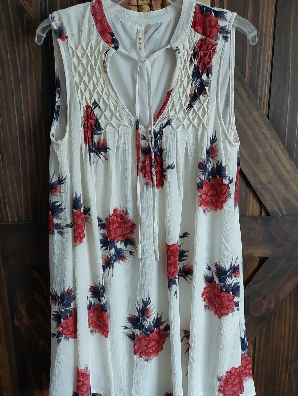 Mittoshop Women’s White Floral Sleeveless Tunic Drwas with Red Rose Print - Sz M